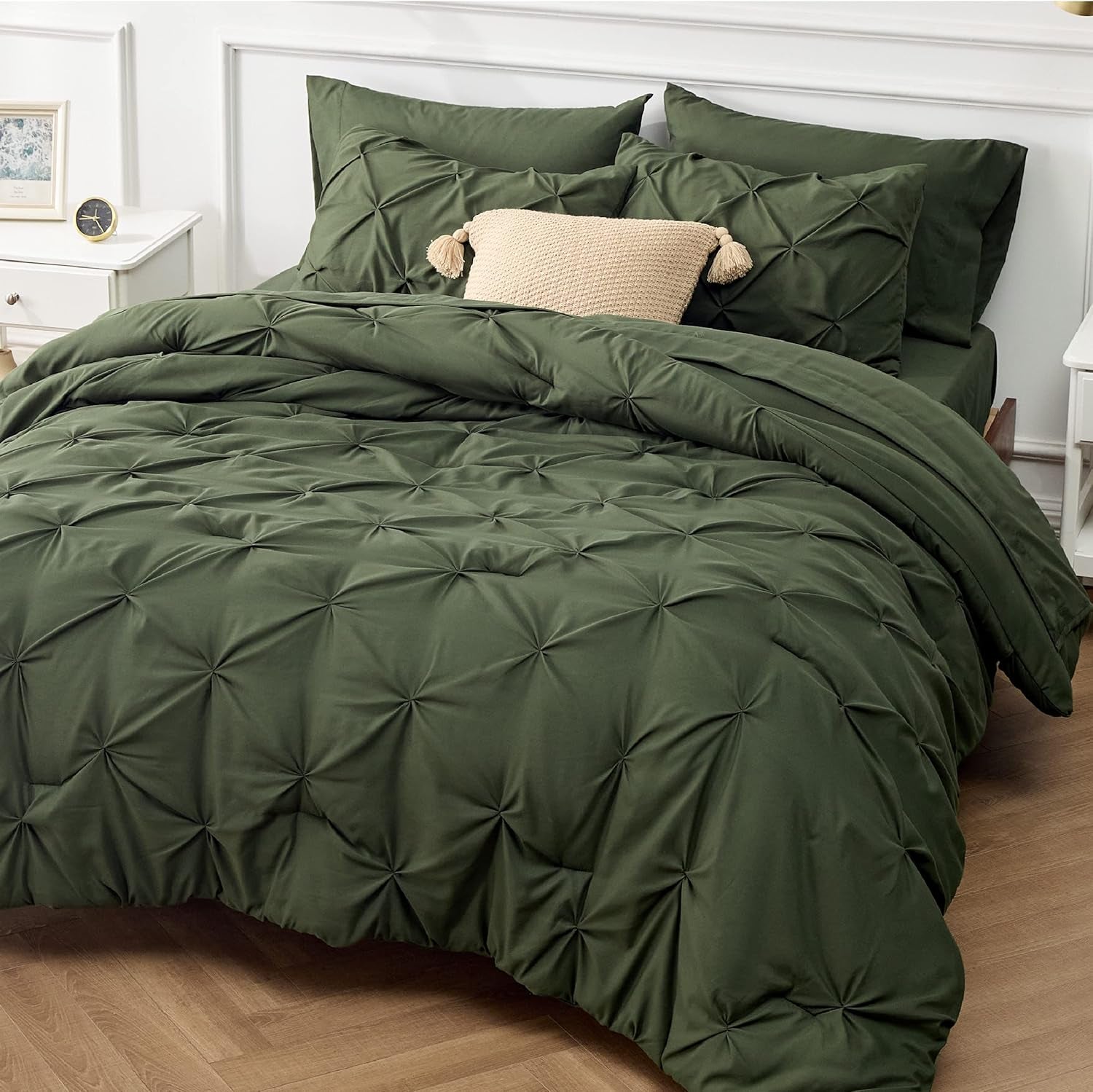 Bedsure Queen Comforter Set Grey - Bed in a Bag Queen Size 7 Pieces, GentleSoft™ Pintuck Bed Set Gift for Family, Pinch Pleat Grey Comforter with Sheets, Pillowcases & Shams