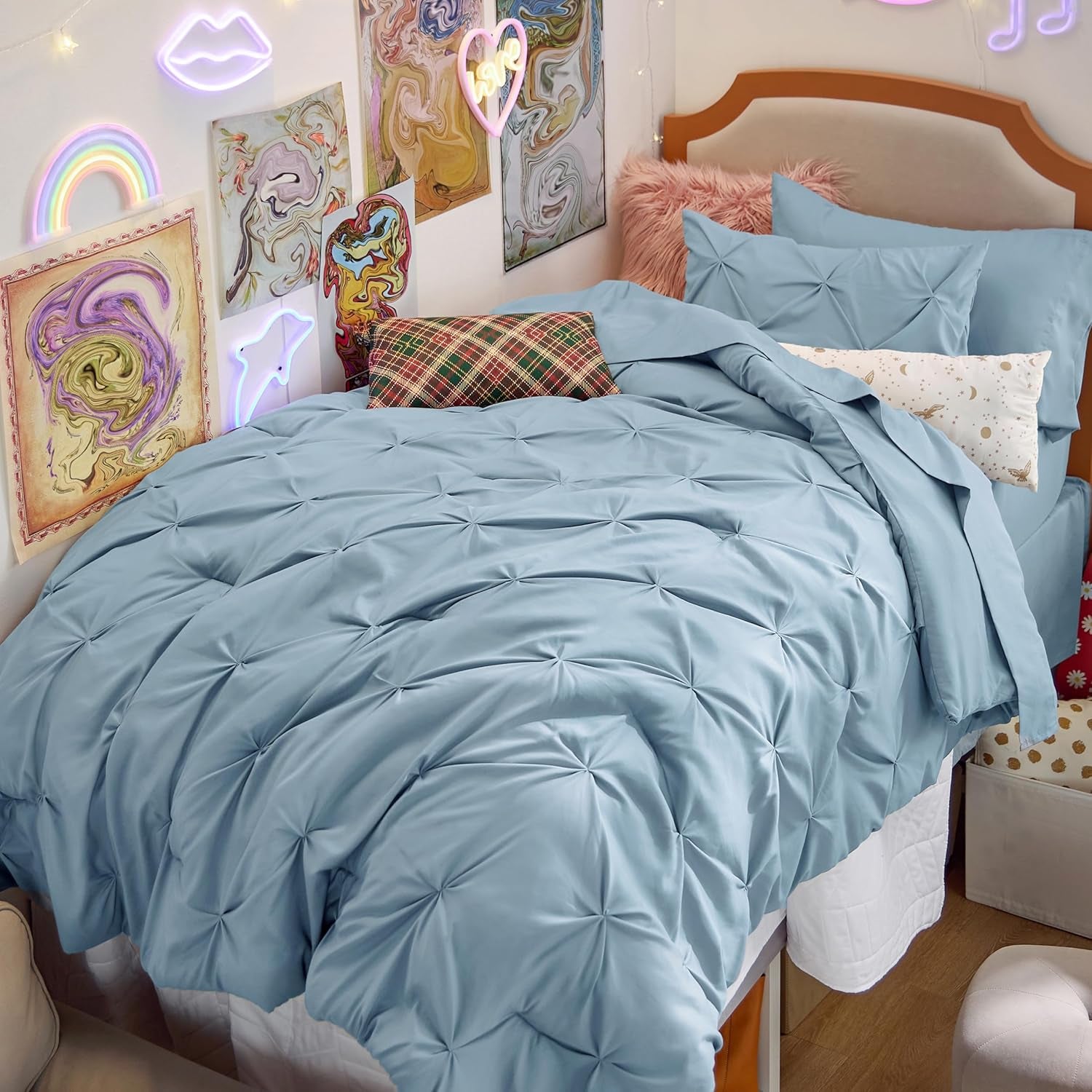 Bedsure Queen Comforter Set Grey - Bed in a Bag Queen Size 7 Pieces, GentleSoft™ Pintuck Bed Set Gift for Family, Pinch Pleat Grey Comforter with Sheets, Pillowcases & Shams